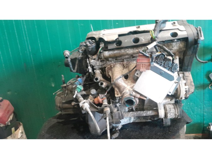 Motor PEUGEOT 406 2001