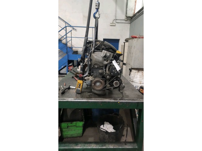 Motor RENAULT CLIO 2007