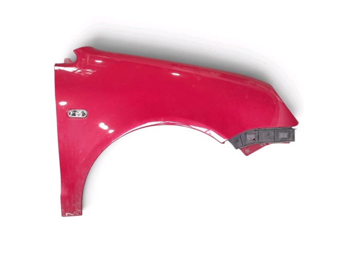 ALETA DELANTERA DERECHA VOLKSWAGEN POLO ROJO 2002