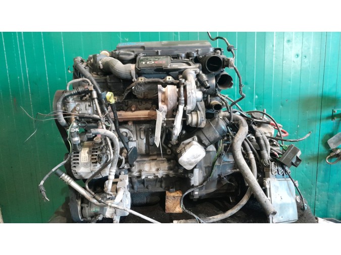 MOTOR CON ACCESORIOS Y CAJA DE CAMBIOS FORD FIESTA 0