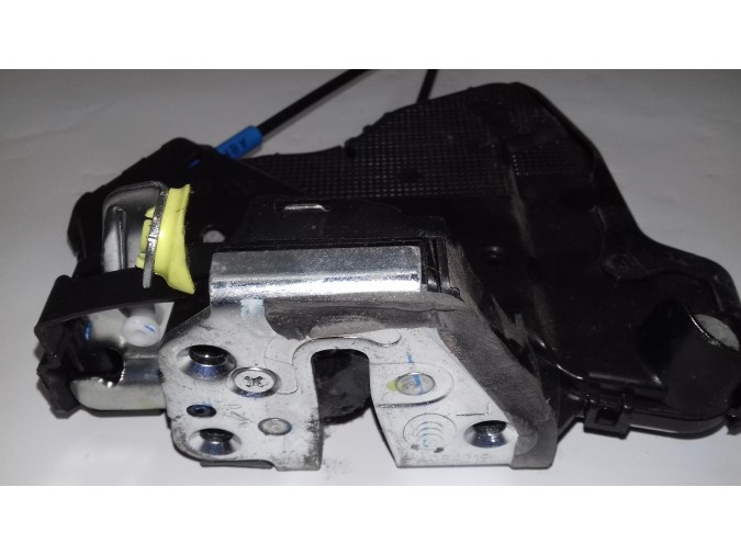 CERRADURA PUERTA DELANTERA DERECHA TOYOTA AURIS 2016