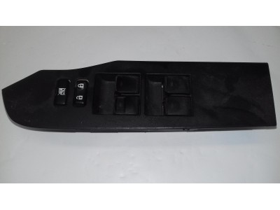 MANDO ELEVALUNAS DELANTERO IZQUIERDO TOYOTA AURIS 2016