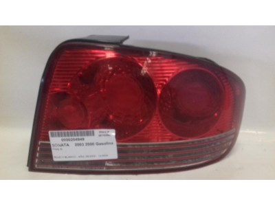 PILOTO TRASERO DERECHO HYUNDAI SONATA 2003