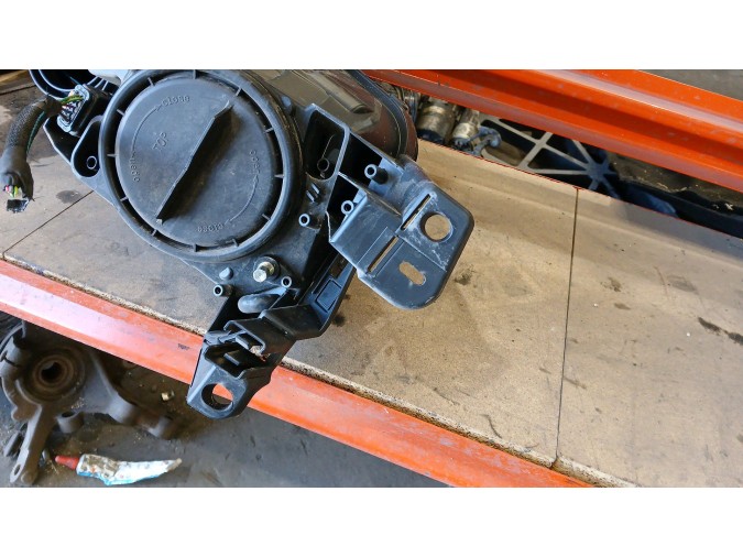 FARO DELANTERO IZQUIERDO CITROEN C4 2015
