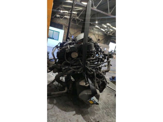 MOTOR CON ACCESORIOS Y CAJA DE CAMBIOS PEUGEOT 206 0