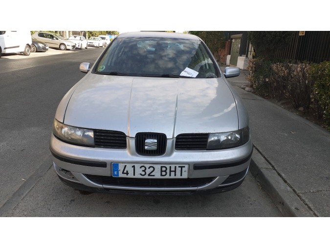 ELEVALUNAS DELANTERO DERECHO SEAT LEON 2001