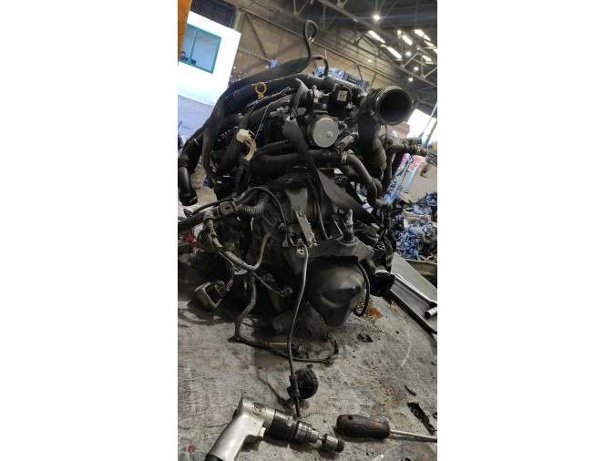Motor RENAULT CLIO 2009