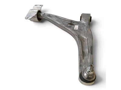 BRAZO SUSPENSION DELANTERO DERECHO MERCEDES CLA 250 E 2024