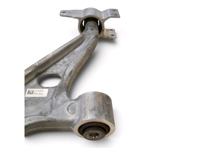 BRAZO SUSPENSION DELANTERO DERECHO MERCEDES CLA 250 E 2024