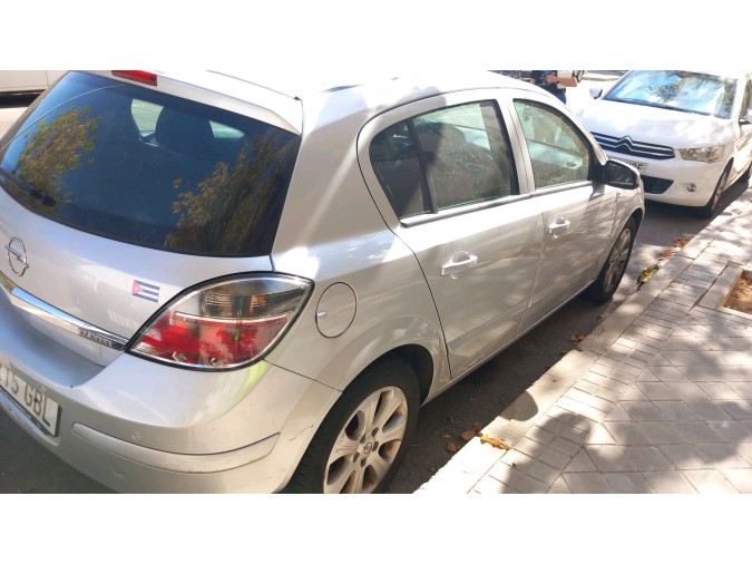 Consola central OPEL ASTRA 2008