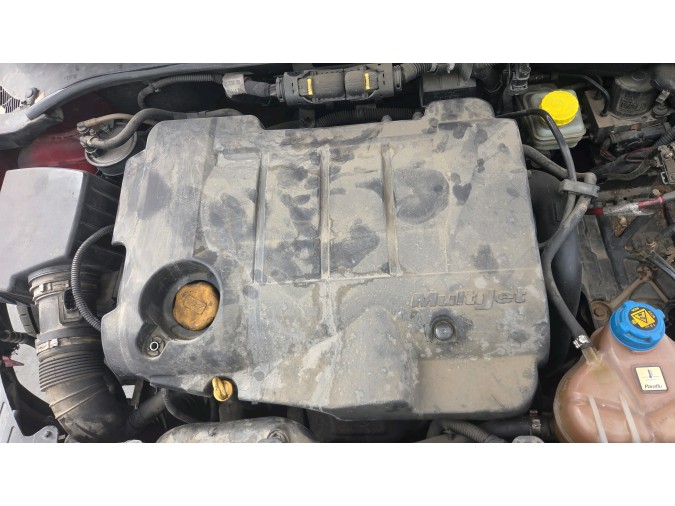 BANDEJA TRASERA FIAT GRANDE PUNTO 2006