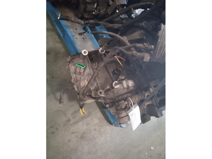 CAJA CAMBIOS KIA CARENS 2003
