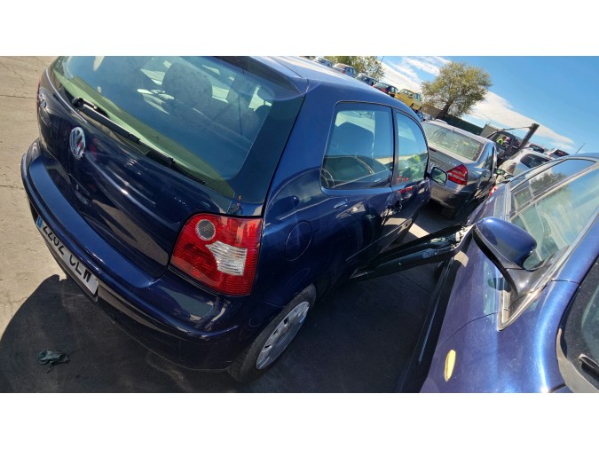 MOTOR CON ACCESORIOS Y CAJA DE CAMBIOS VOLKSWAGEN POLO 2003