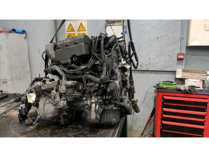 Motor PEUGEOT 407 2010