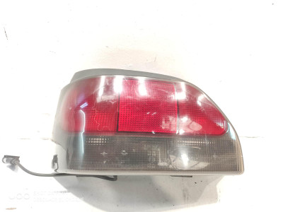 PILOTO TRASERO IZQUIERDO RENAULT CLIO 1997