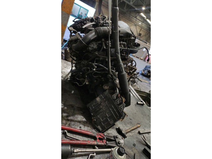 Motor PEUGEOT 207 2006