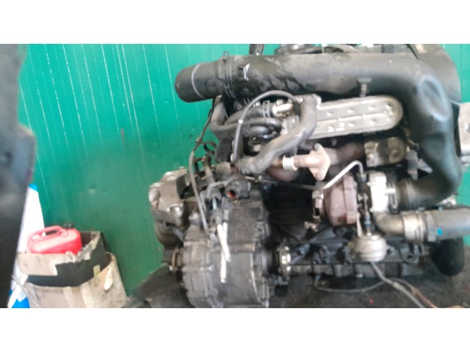 MOTOR CON ACCESORIOS Y CAJA DE CAMBIOS AUDI A3 2008