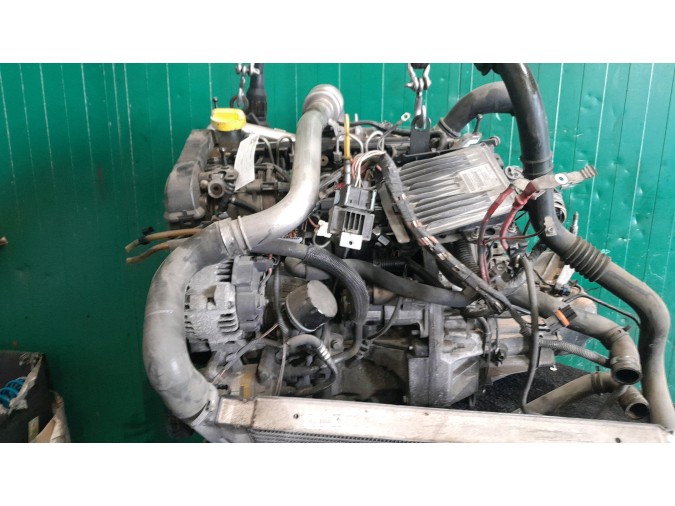 Motor RENAULT MÉGANE 2005