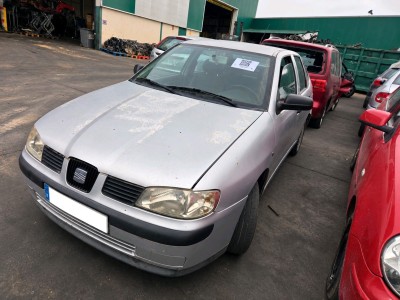 FARO DELANTERO DERECHO SEAT CORDOBA 2001