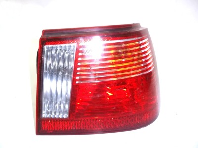 PILOTO TRASERO DERECHO SEAT IBIZA 2001