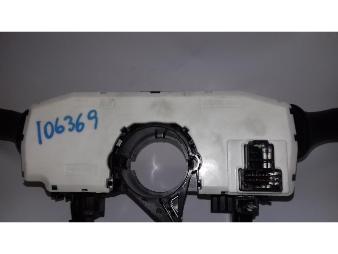 MANDO MULTIFUNCION NISSAN QASHQAI 2016