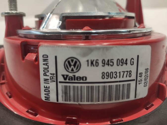 PILOTO TRASERO DERECHO VOLKSWAGEN GOLF 2006
