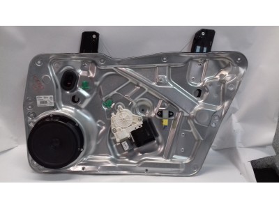 ELEVALUNAS DELANTERO DERECHO VOLKSWAGEN TIGUAN 2015