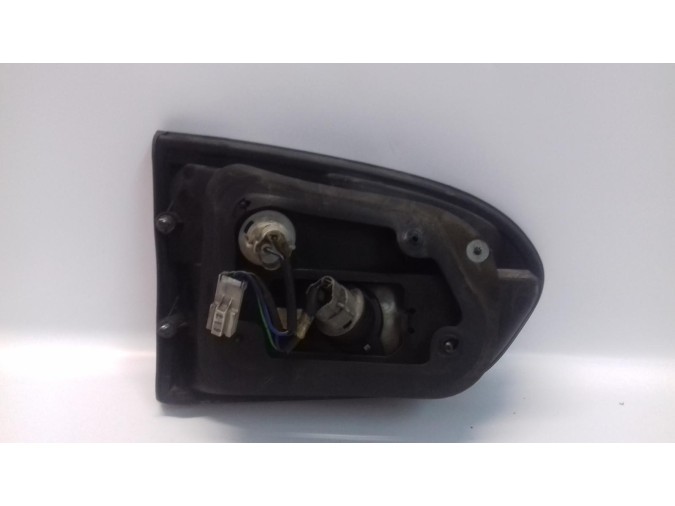 PILOTO TRASERO DERECHO SEAT ATECA 1999
