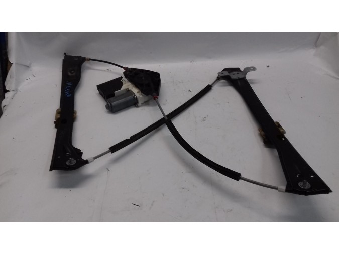 Motor Elevalunas di color Negro VOLKSWAGEN GOLF 2007