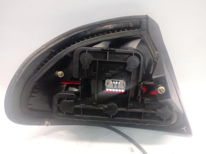 PILOTO TRASERO DERECHO OPEL TIGRA 1997