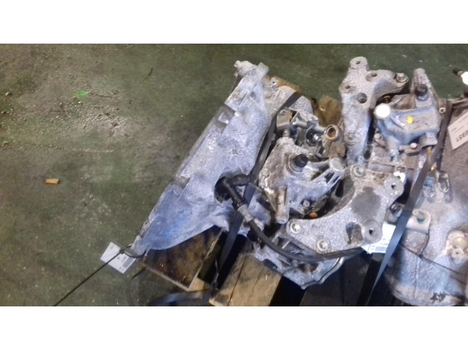 CAJA CAMBIOS OPEL TIGRA 2006