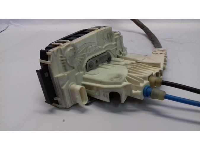 CERRADURA PUERTA TRASERA DERECHA MERCEDES CLASE E 2011