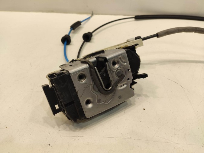 CERRADURA PUERTA TRASERA DERECHA MERCEDES CLASE E 2011