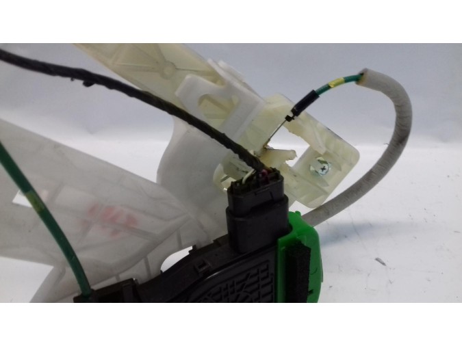 CERRADURA PUERTA TRASERA DERECHA HYUNDAI I40 2017