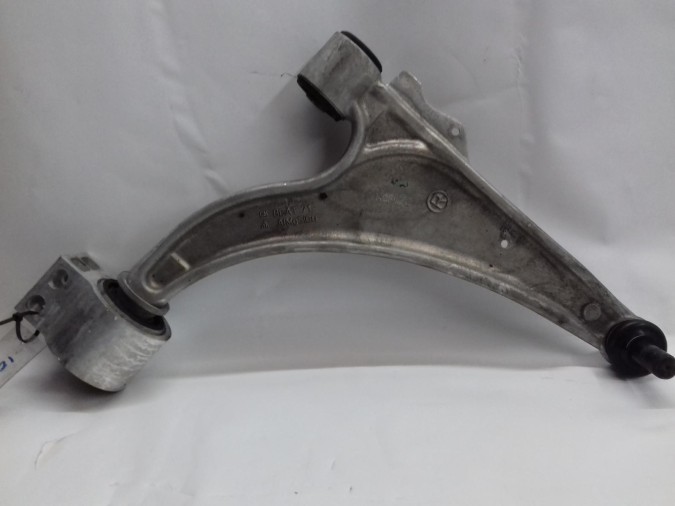 BRAZO SUSPENSION INFERIOR DELANTERO DERECHO OPEL ASTRA 2015
