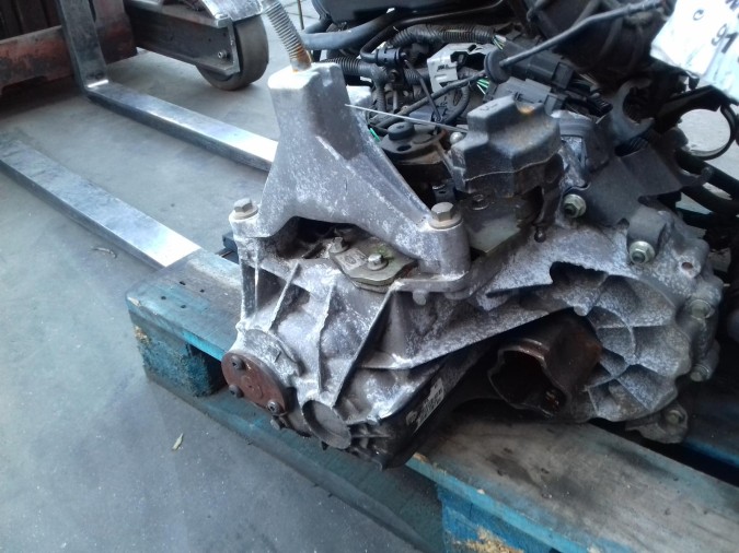 CAJA CAMBIOS FORD FOCUS 2003