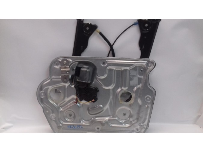ELEVALUNAS DELANTERO DERECHO NISSAN QASHQAI 2011