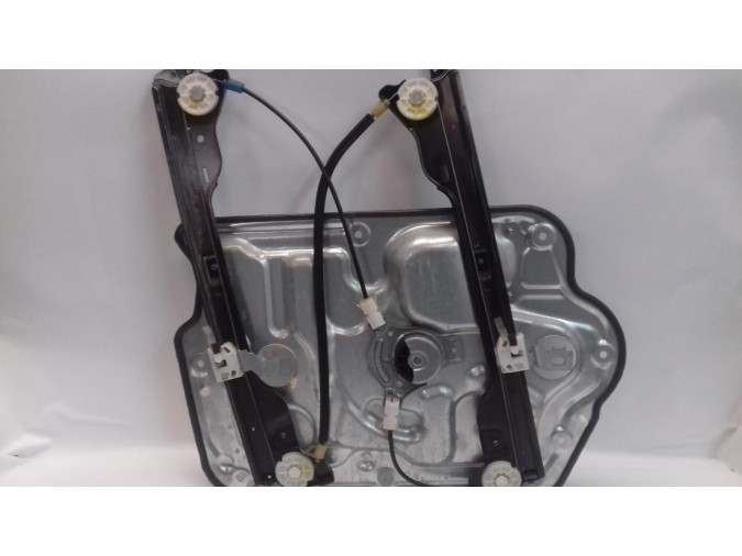 ELEVALUNAS DELANTERO DERECHO NISSAN QASHQAI 2011