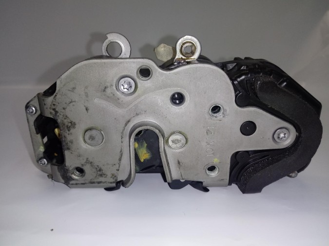 CERRADURA PUERTA DELANTERA IZQUIERDA OPEL INSIGNIA 2011