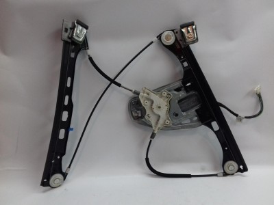 ELEVALUNAS DELANTERO DERECHO MERCEDES C CLASS 2007