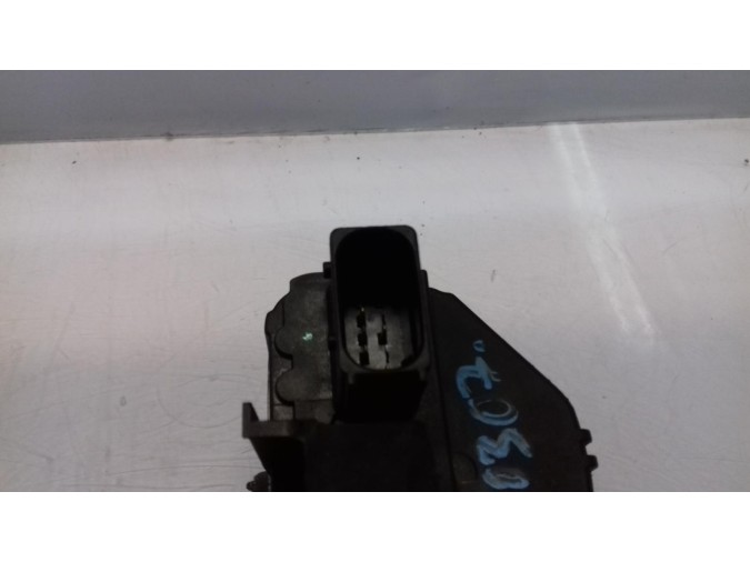 CERRADURA PUERTA TRASERA IZQUIERDA OPEL INSIGNIA 2010