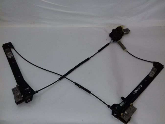 ELEVALUNAS DELANTERO DERECHO MINI MINI 2008