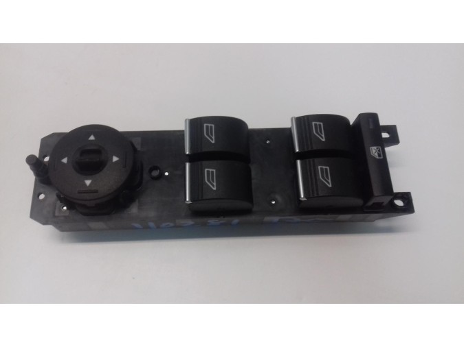 MANDO ELEVALUNAS DELANTERO IZQUIERDO FORD FOCUS C MAX 2018