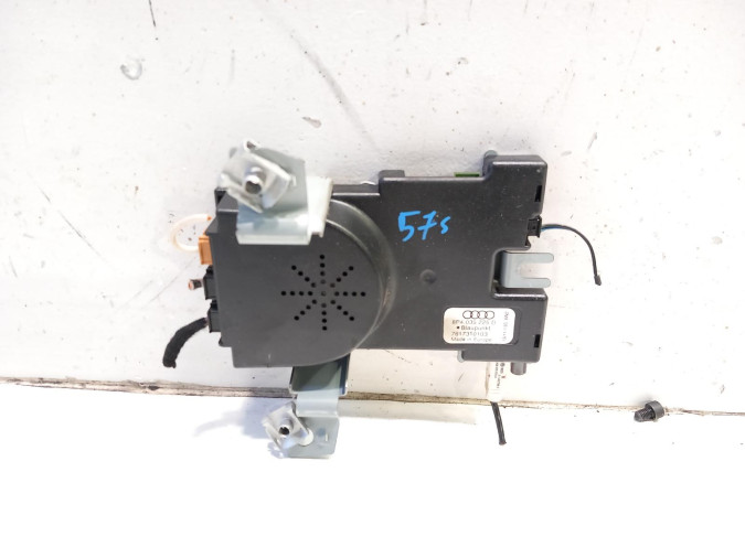 AMPLIFICADOR ANTENA AUDI A3 2011