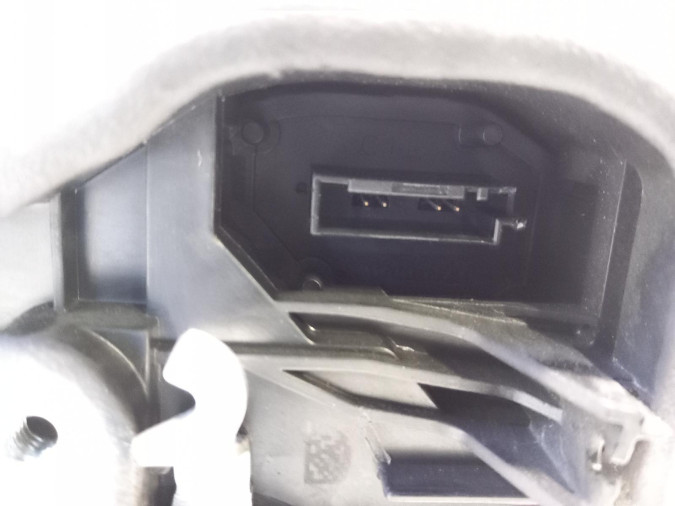 CERRADURA PUERTA TRASERA IZQUIERDA BMW X3 2010