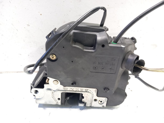 Cerradura puerta delantera derecha MERCEDES CLK 2003
