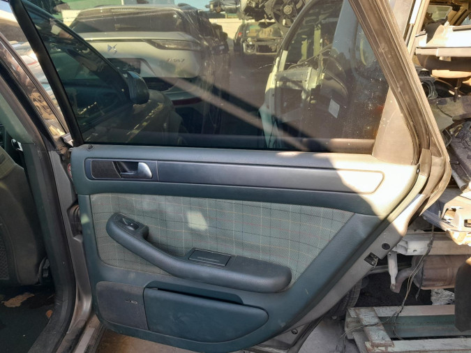 ELEVALUNAS TRASERO DERECHO AUDI A6 2005