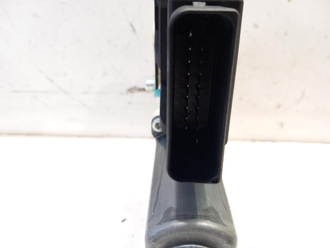 ELEVALUNAS TRASERO DERECHO VOLKSWAGEN TOURAN 2006