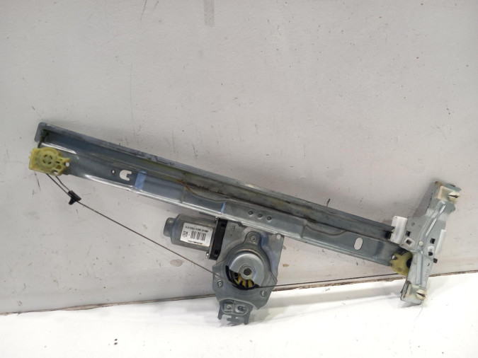 ELEVALUNAS DELANTERO DERECHO PEUGEOT 207 2010