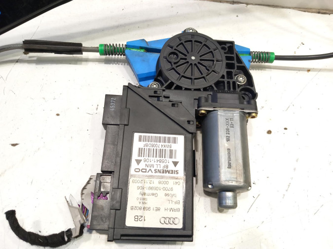 ELEVALUNAS DELANTERO DERECHO AUDI A4 2003